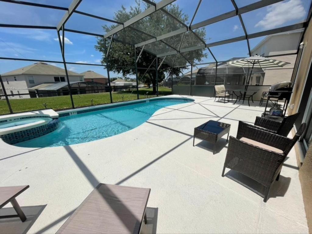 Enchanting Escape- 7 Bed, Pool, Spa & Games Room キシミー エクステリア 写真